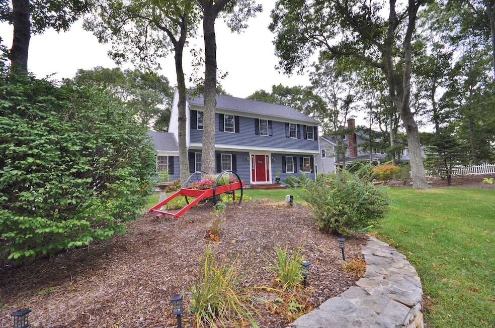 8 Noreast Dr, Sagamore Beach, MA 02562 - photo 1