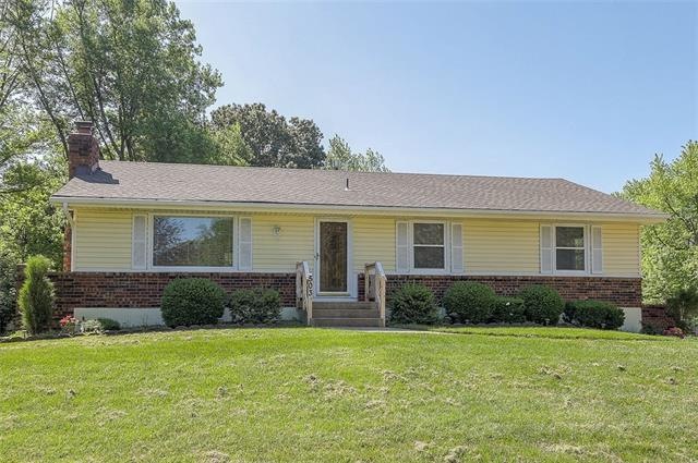 503 S Franklin St, Raymore, MO 64083 - photo 1
