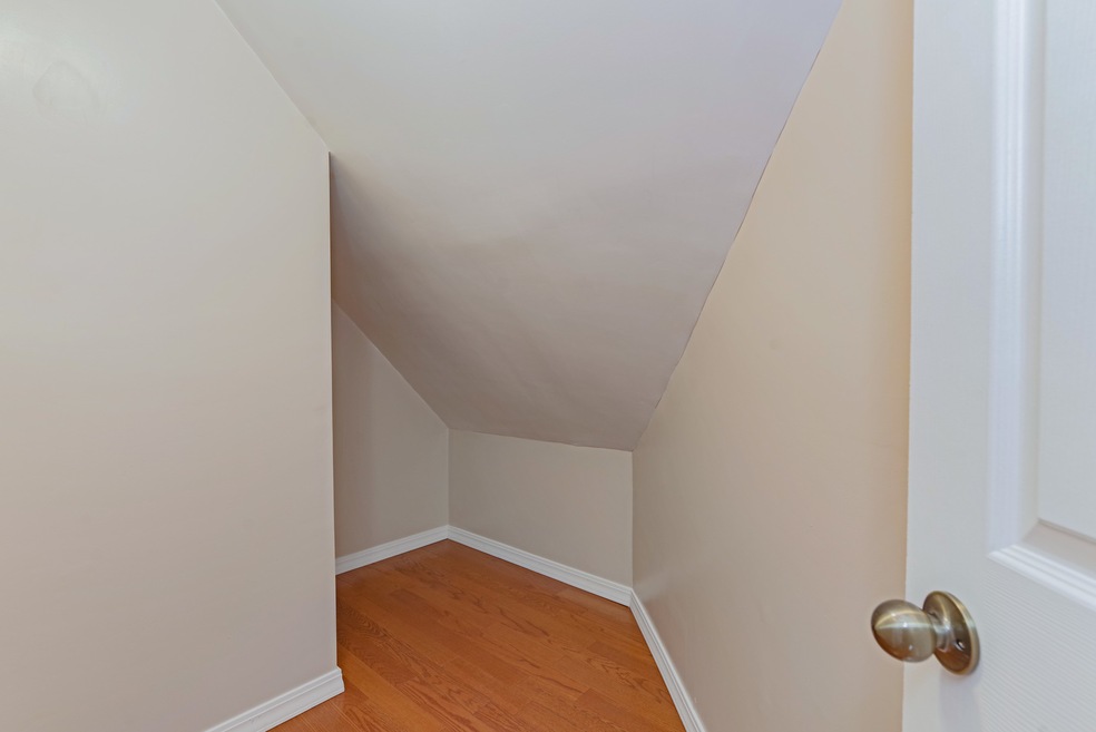 515 S Division St, Chenoa, IL 61726 - photo 1