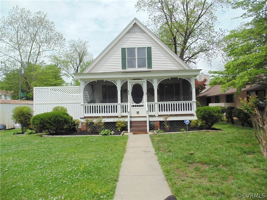 423 3rd St, West Point, VA 23181 - photo 1