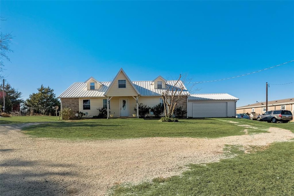 945 County Road 109, Whitesboro, TX 76273 - photo 1