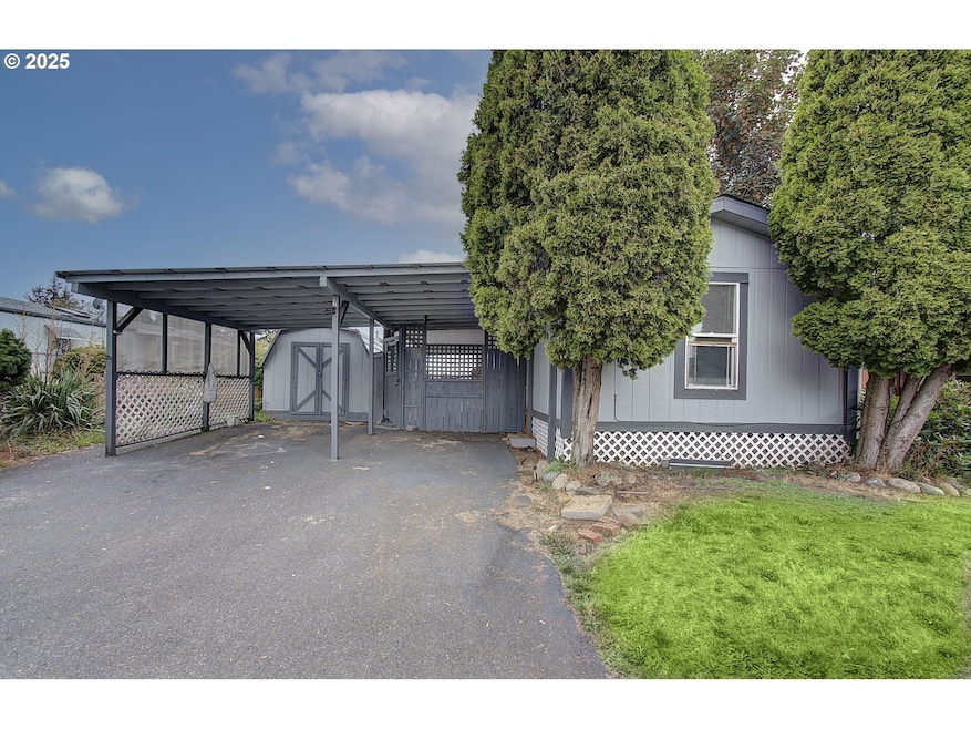 3700 X St unit 4, Vancouver, WA 98663 - photo 1