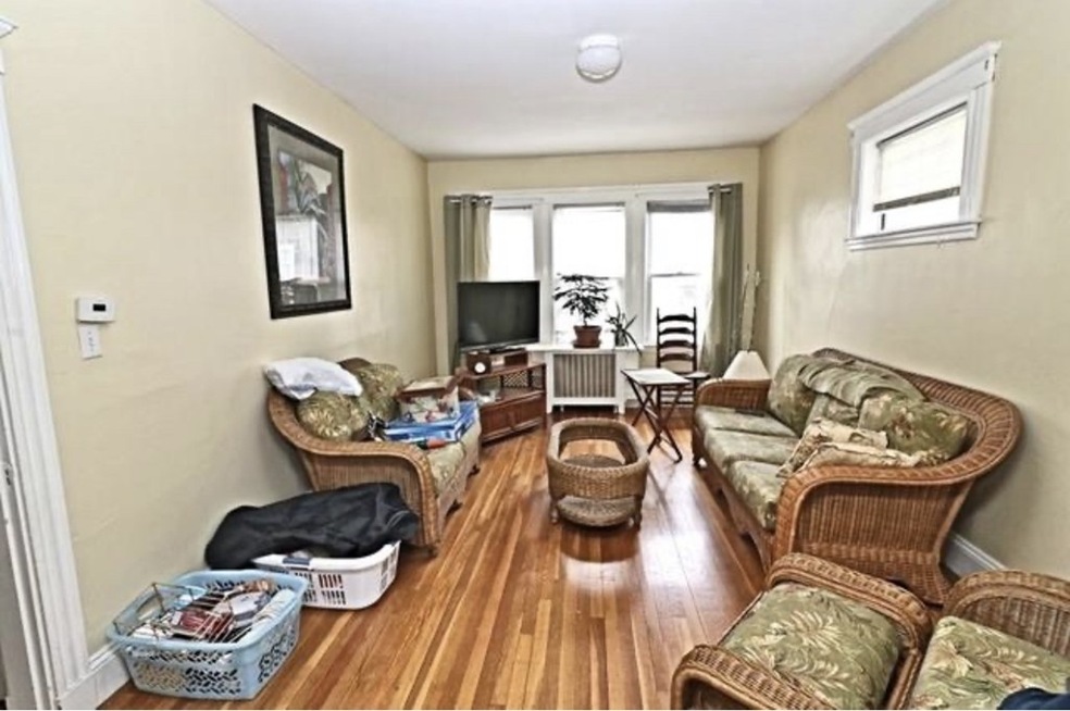 10 Hutchinson St unit 2, Winthrop, MA 02152 - photo 1