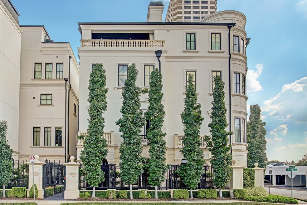 2415 San Felipe St unit 21, Houston, TX 77019 - photo 1