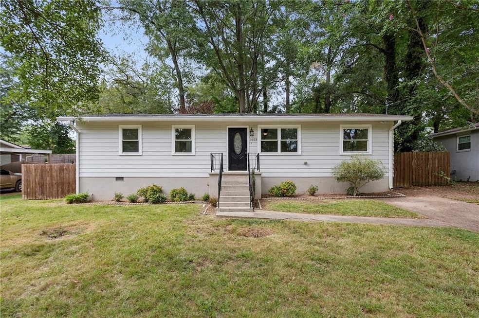 1023 Pine Valley Dr, Marietta, GA 30062 - photo 1