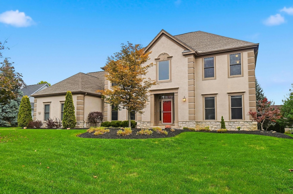 6848 Mcdevitt Ct, Dublin, OH 43017 - photo 1