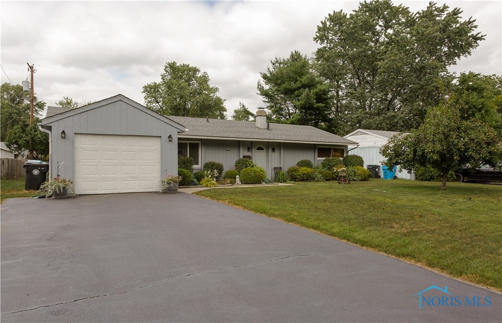 3162 Elmview Dr, Toledo, OH 43613 - photo 1