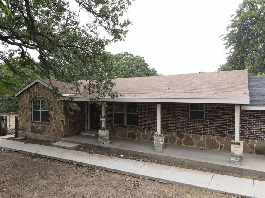10544 S Fm 51, Springtown, TX 76082 - photo 1