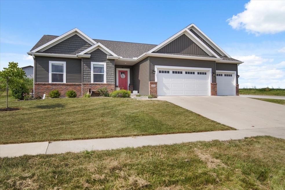 510 Raef Rd, Downs, IL 61736 - photo 1