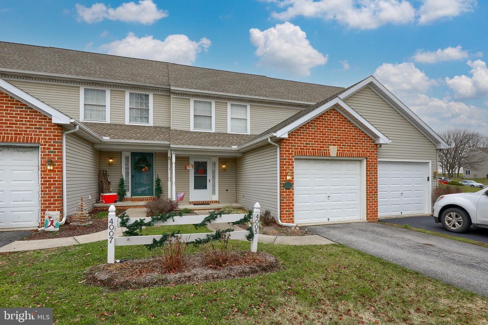 4005 Parkside Ct, Mount Joy, PA 17552 - photo 1