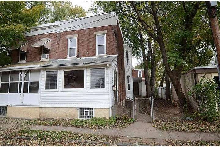 409 Franklin St, Darby, PA 19023 - photo 1