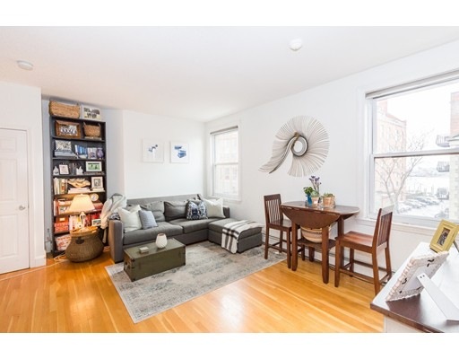 342 Commercial St unit 5, Boston, MA 02109 - photo 1