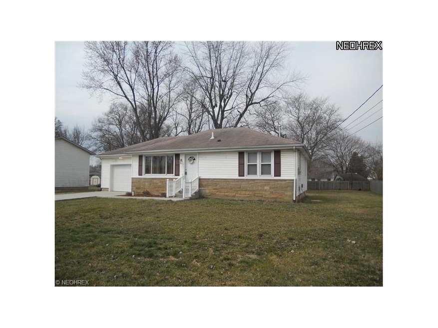DARLING RANCH HOME ON NICE SIZE LOT.EVERYTHING HAS