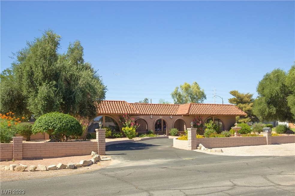 Front of Home W/ Circular Driveway.