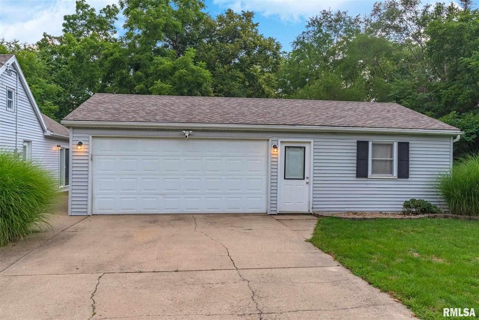 3539 W Mary Knoll Ct, Peoria, IL 61615 - photo 1