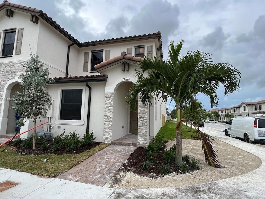 24628 SW 118 Ct unit 24628, Princeton, FL 33032 - photo 1