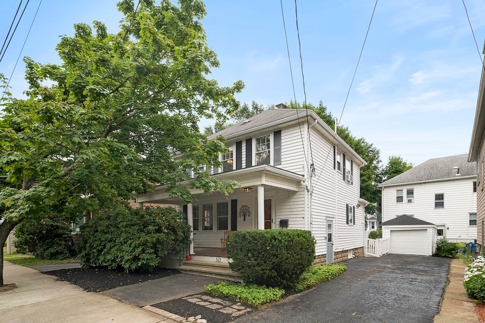 521 Humphrey St, Swampscott, MA 01907 - photo 1