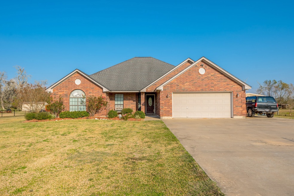 223 County Road 461b, Brazoria, TX 77422 - photo 1