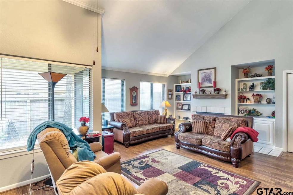 5756 5756 Golden Oaks, Tyler, TX 75703 - photo 1