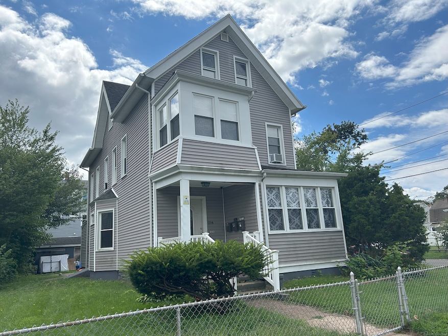 For Rent $1,400/month