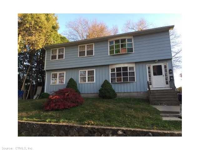 102 Royal Oak Dr, Waterbury, CT 06708 - photo 1