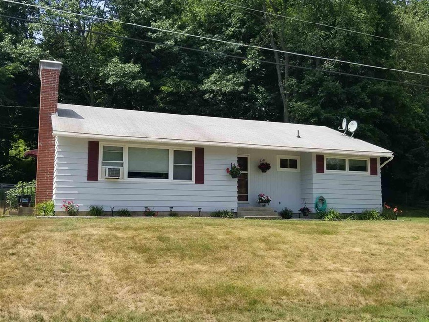 4 Clover St, Claremont, NH 03743 - photo 1