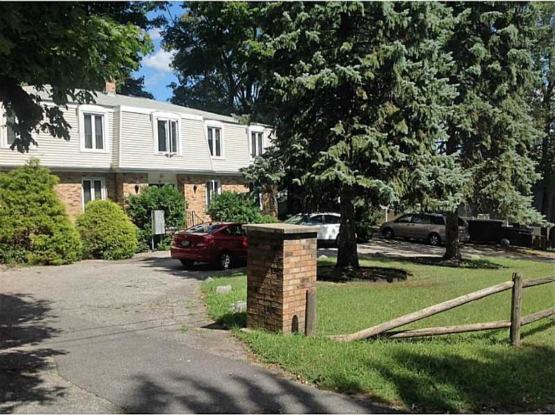 9 Shoreham Ct unit 2, Pawtucket, RI 02860 - photo 1