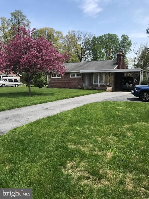 6513 Carroll Highlands Rd, Sykesville, MD 21784 - photo 1