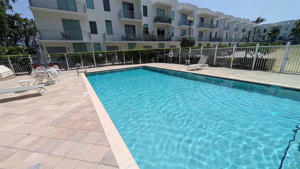 The Lofts at Hollywood Station unit 309, Hollywood, FL 33020 - photo 1