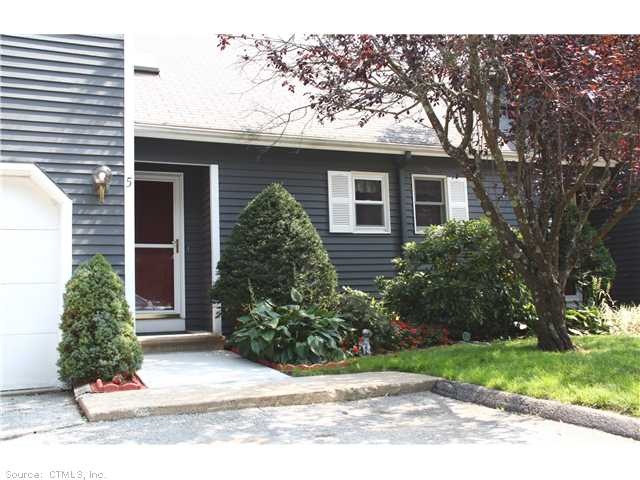 Exterior Front. Well maintained grounds!
