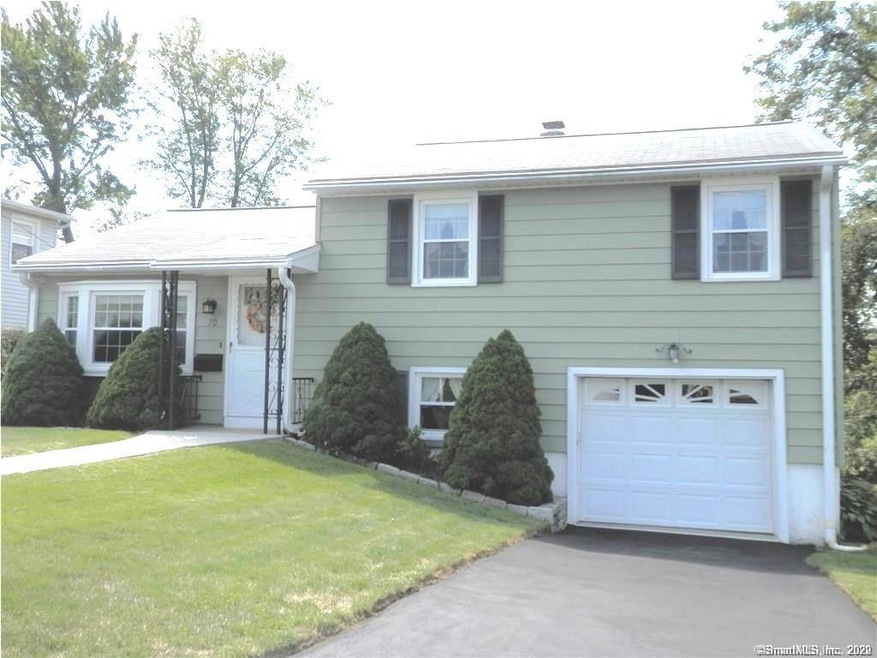70 Valley View Dr, Waterbury, CT 06708 - photo 1