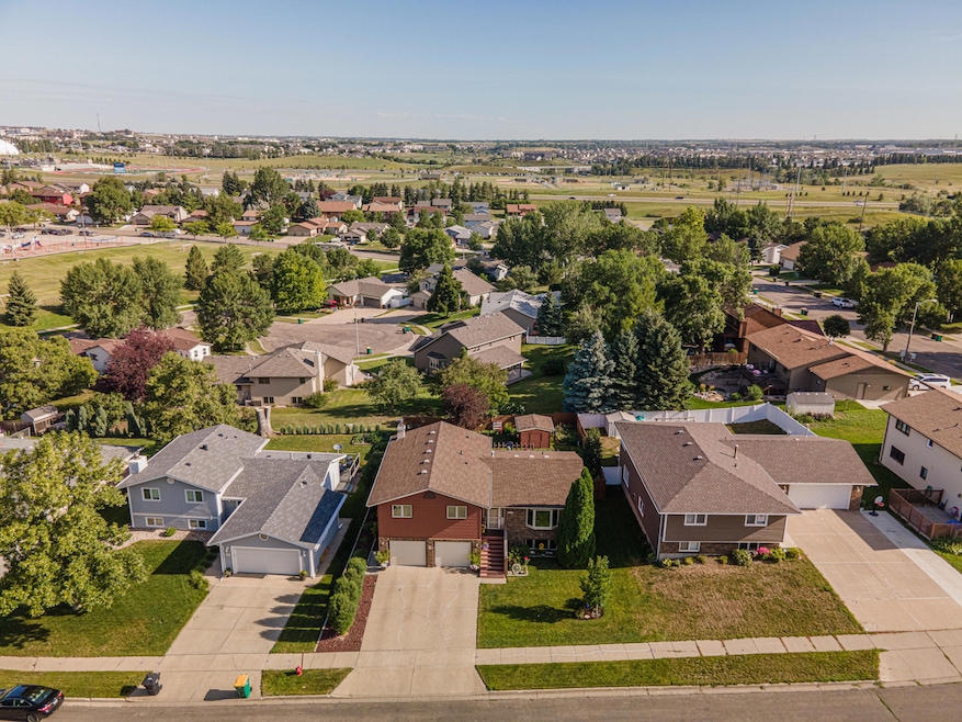 2406 Grant Drive