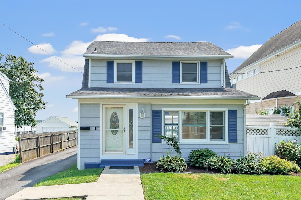 102 Housatonic Ave, Stratford, CT 06615 - photo 1