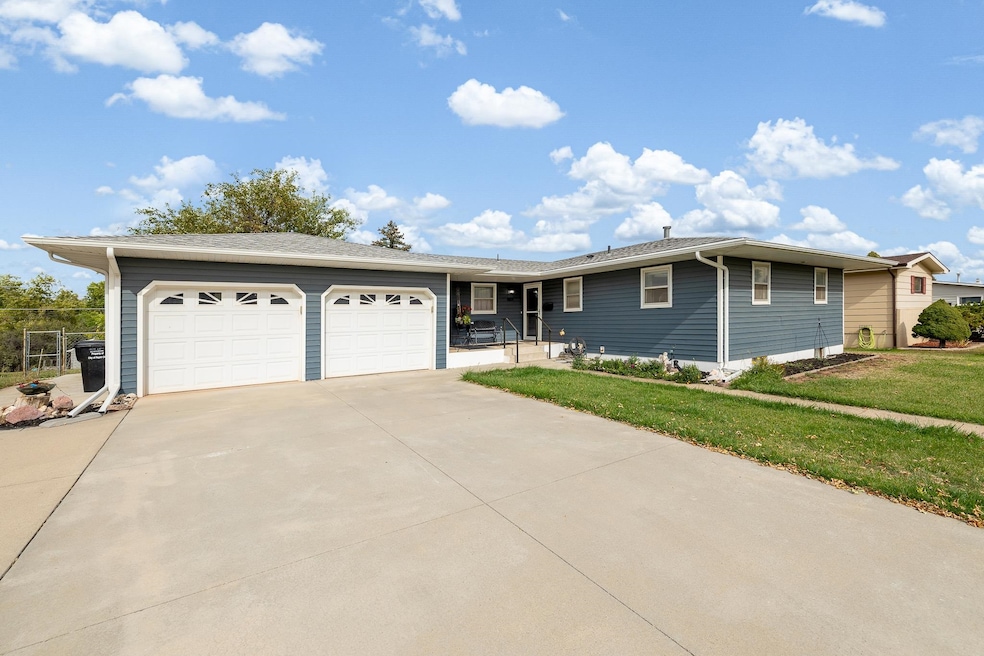 Under Contract $450,000