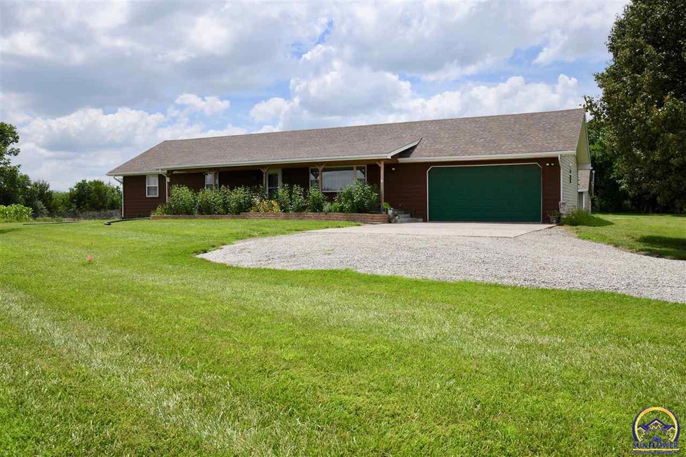 10256 Ross Rd, Topeka, KS 66615 - photo 1