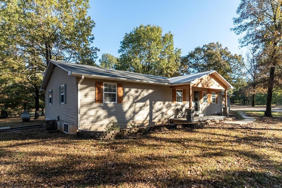 569 Stone Creek Dr, Poplar Bluff, MO 63901 - photo 1