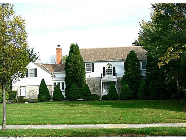 Wonderful Fresh & Neutral 5 Bedroom 3 Full & 2 Hal