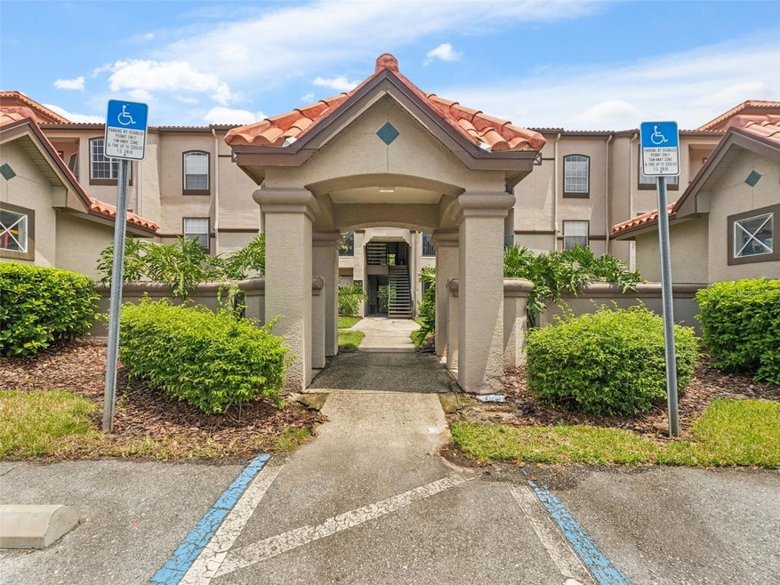 18107 Peregrines Perch Place unit 6302, Lutz, FL 33558 - photo 1