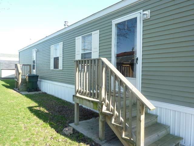 252 Duke Dr, Lynwood, IL 60411 - photo 1