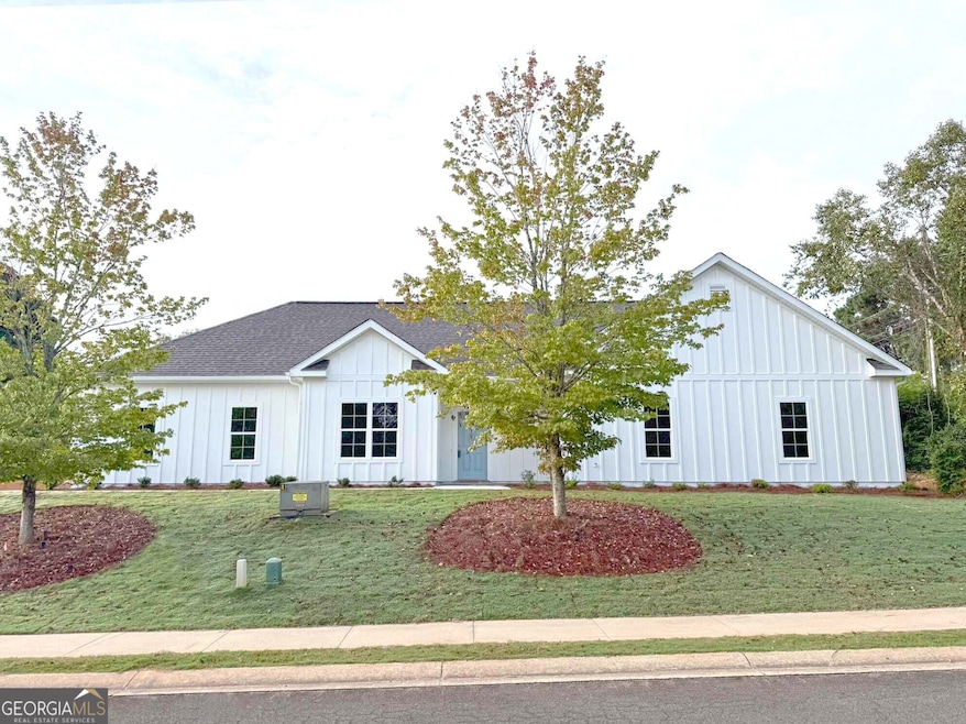 Welcome to 100 Creekside Drive!