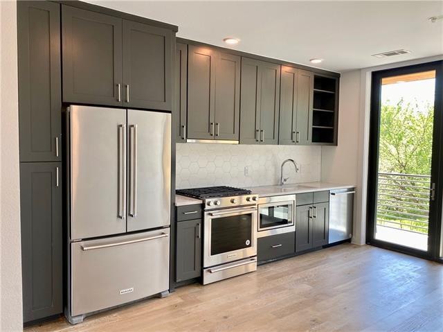 Photos are representative of a studio unit with so