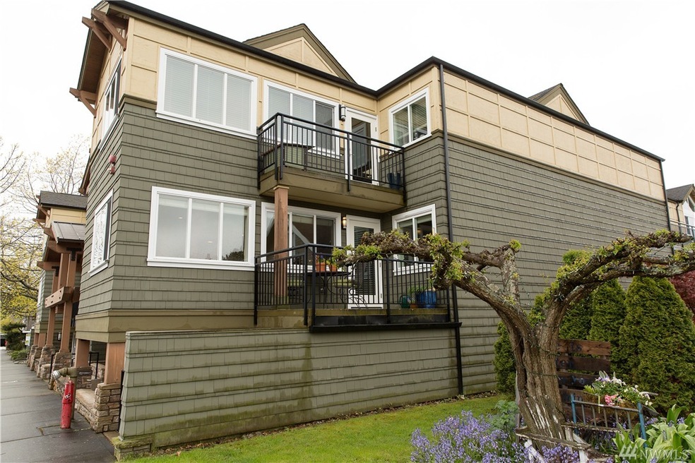128 4th Ave S unit 204, Edmonds, WA 98020 - photo 1