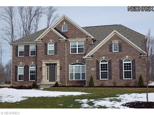3958 Marcella Dr, North Royalton, OH 44133 - photo 1