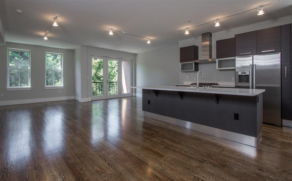 10 St George St unit 303, Boston, MA 02118 - photo 1