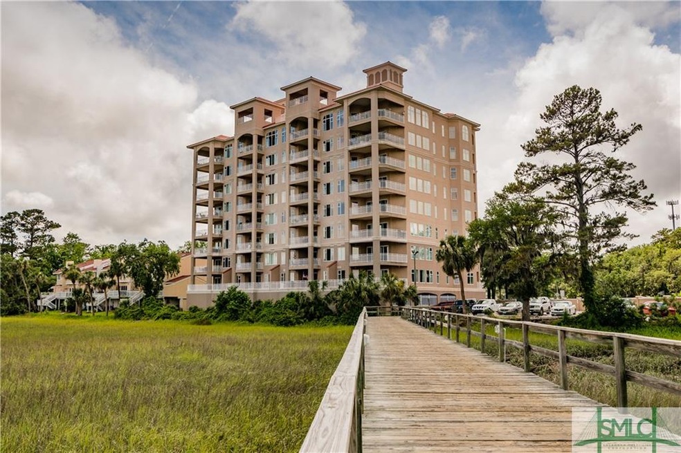 This 8 story luxury Condominium has commanding vie
