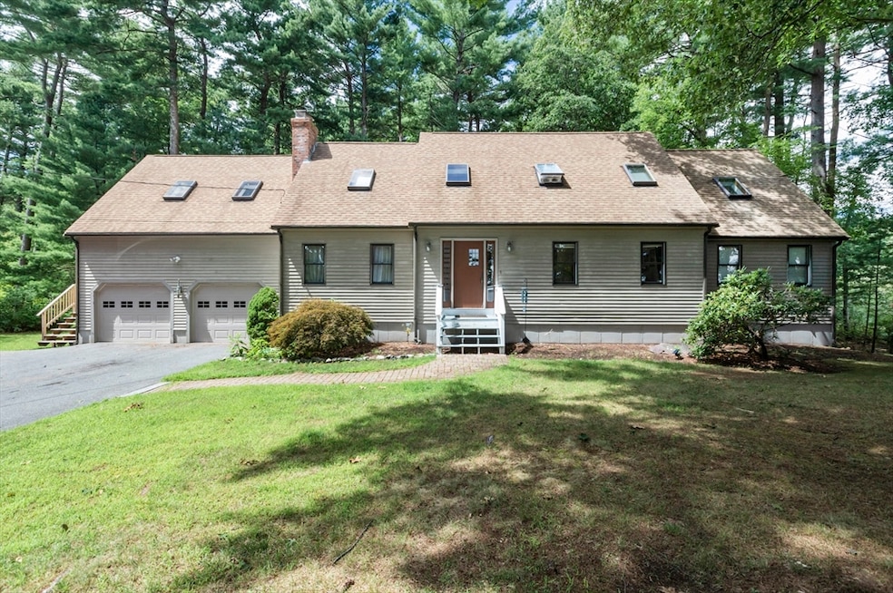 258 Kelley Blvd, North Attleboro, MA 02760 - photo 1