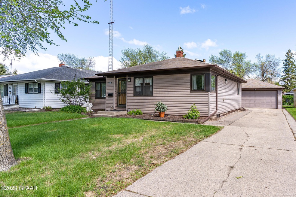2108 7th Ave N (3)