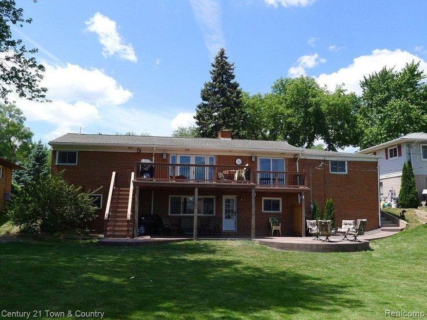 Welcome to 359 Cass Lake Rd.