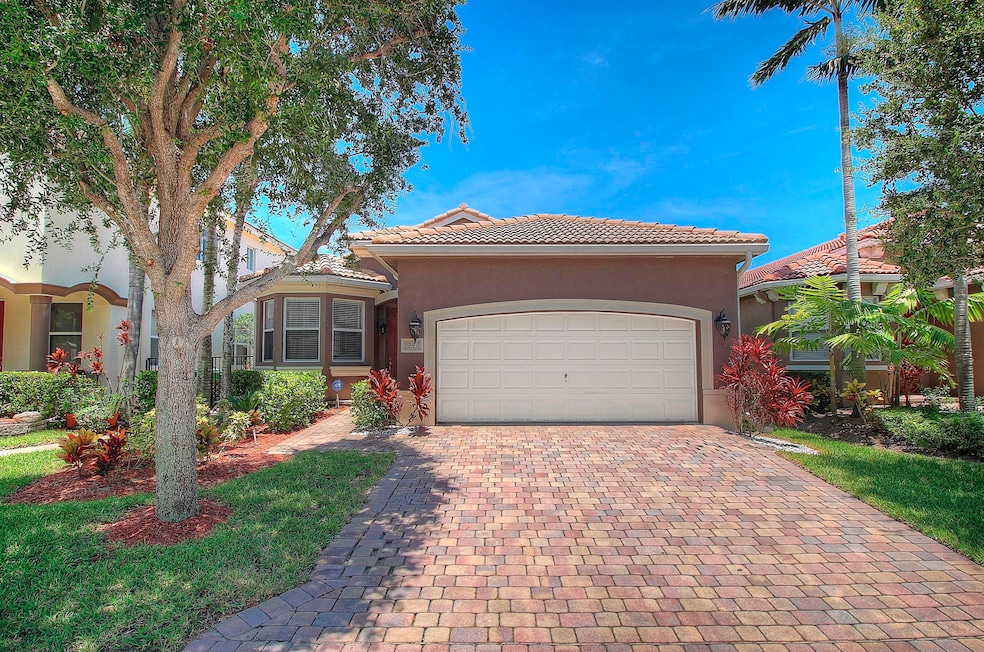 1246 Rosegate Blvd, Riviera Beach, FL 33404 - photo 1