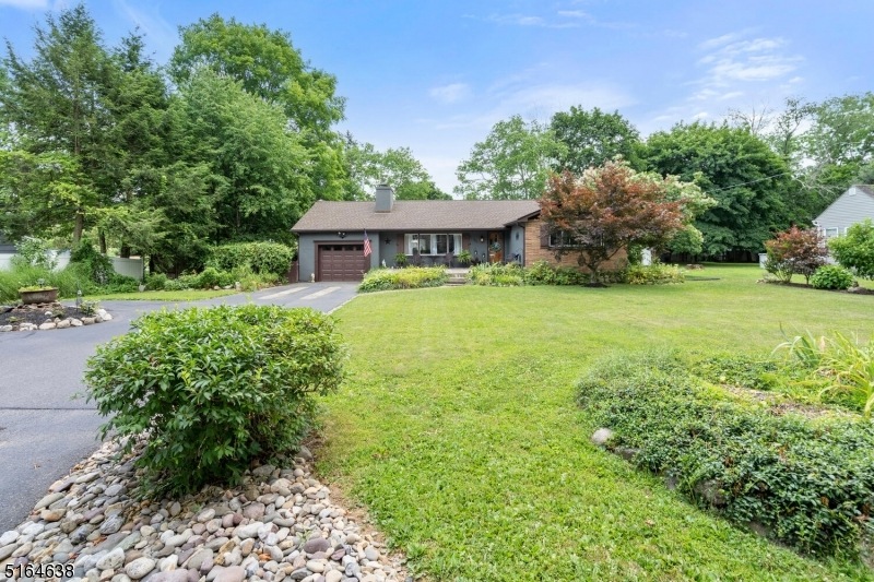 25 Drakestown Rd, Hackettstown, NJ 07840 - photo 1